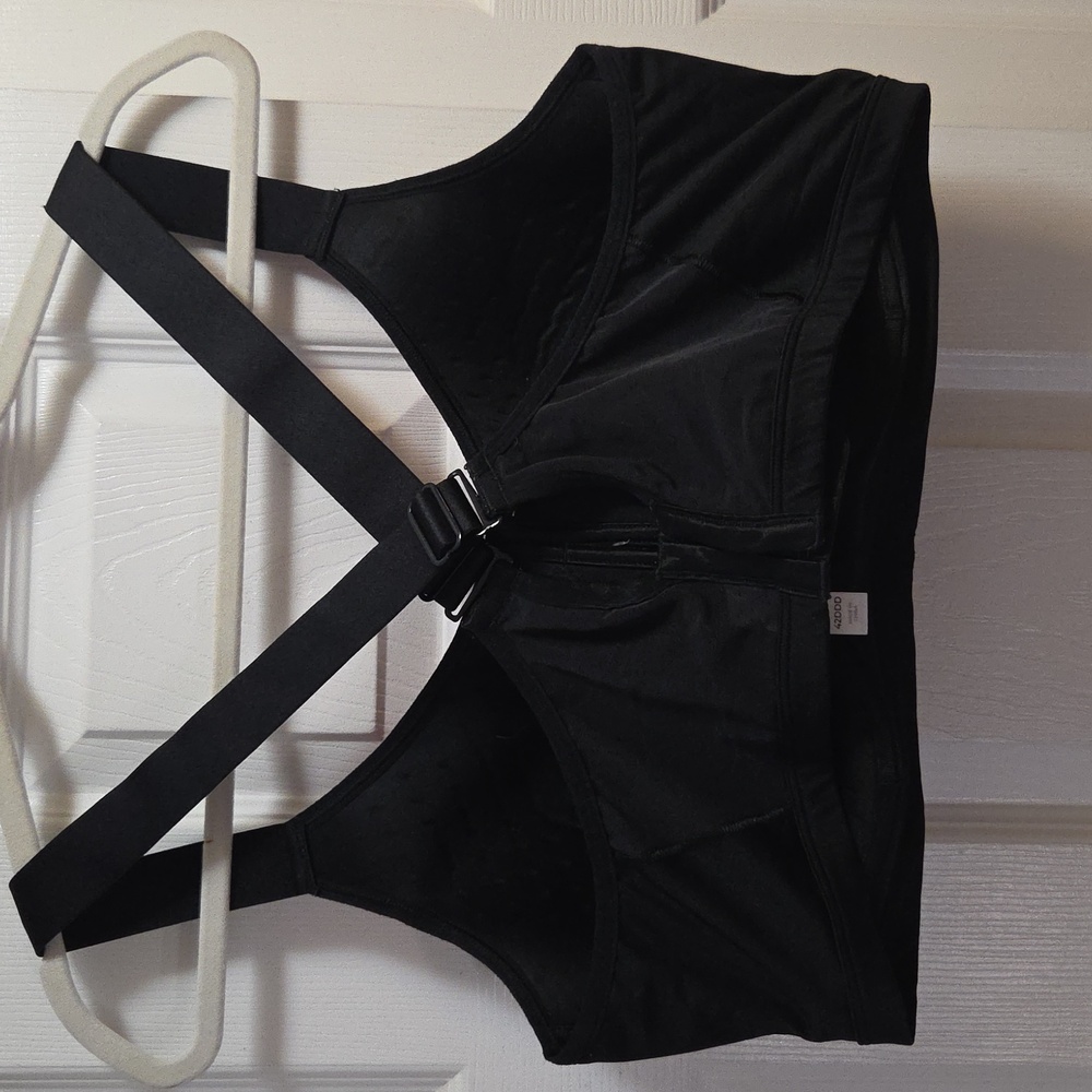 Livi High Impact Wicking Sports Bra View 5